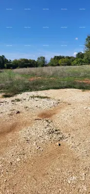 Građevinsko zemljište 771 m², Hrboki kraj Barbana, uz put - 2