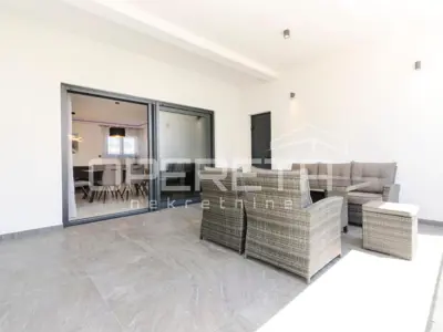 Stan 75 m², Srima, 50 m od plaže i terasa 20 m² - 7