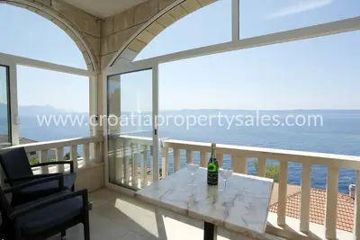 Kuća, Brač, 330 m², 1 050 000 € - 2