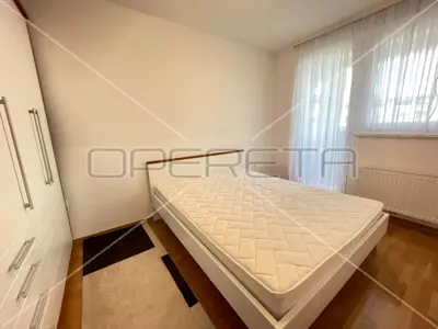 Wohnung zur Miete in Trešnjevka, 89 m² - 18