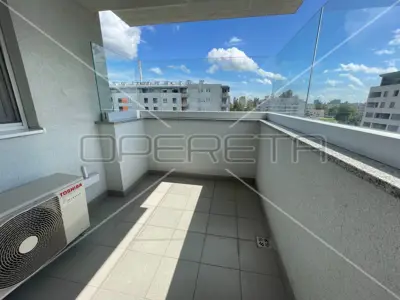 Wohnung zur Miete in Trešnjevka, 89 m² - 22