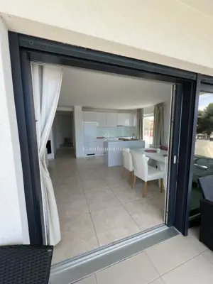 Apartman 63 m², Bibinje - prvi red do mora - 20