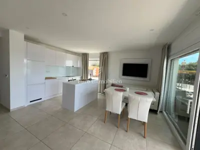 Apartman 63 m², Bibinje - prvi red do mora - 17
