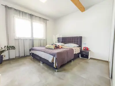 House 220 m², Vodnjan - modernly decorated and furnished - 9