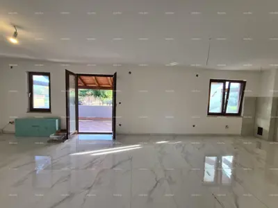 Poreč – Wohnung im Obergeschoss mit Garten