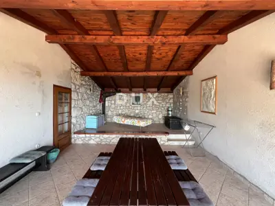 Kamena kuća 100 m², Mošćenička Draga - panoramski pogled na more - 9