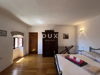 Kamena kuća 100 m², Mošćenička Draga - panoramski pogled na more - 20