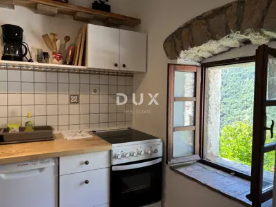Kamena kuća 100 m², Mošćenička Draga - panoramski pogled na more - 8