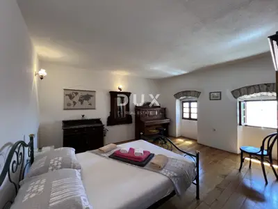 Kamena kuća 100 m², Mošćenička Draga - panoramski pogled na more - 21