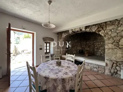 Kamena kuća 100 m², Mošćenička Draga - panoramski pogled na more - 19