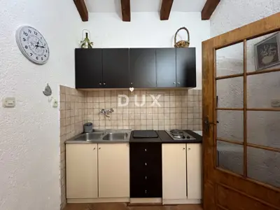 Kamena kuća 100 m², Mošćenička Draga - panoramski pogled na more - 12