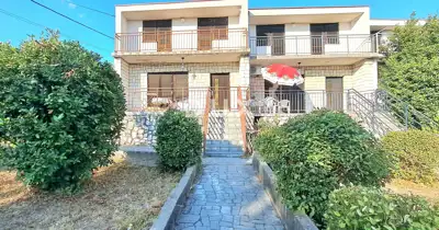Doppelhaus 240 m², Jadranovo - 650 m vom Meer - 2