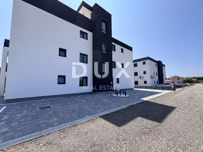 Wohnung zum Kauf in Privlaka, 165,9 m² - 3