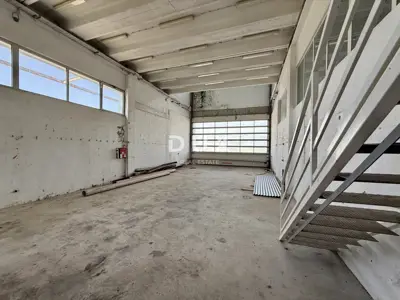 Kvarner, Novi Vinodolski, commercial building 3,776 m², yard 9,362 m² - 8
