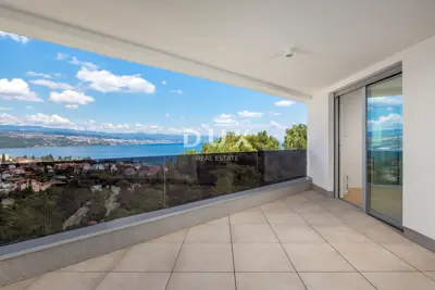 Wohngebäude 968 m², Opatija - Centar, Pool und Aufzug - 2