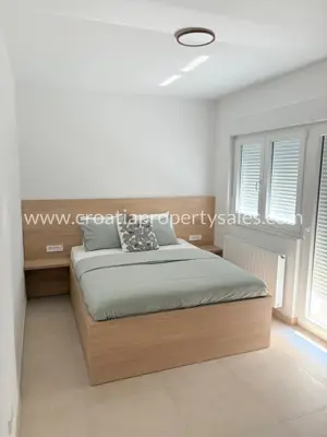 Kuća 267 m², Podstrana uz more, privatni put do plaže - 8