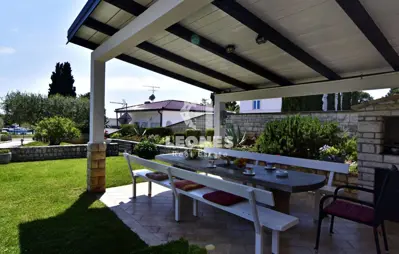 Kuća 290 m² u Umagu, prvi red do mora - 6