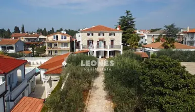 Kuća 290 m² u Umagu, prvi red do mora - 5