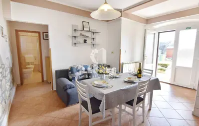 Kuća 290 m² u Umagu, prvi red do mora - 12