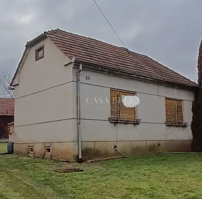 Kuća za adaptaciju + 4459 m² parcele *LOPATINEC*