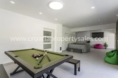 Villa 400 m², Omiš - pool and natural surroundings - 7