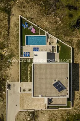 Villa 400 m², Omiš - pool and natural surroundings - 4