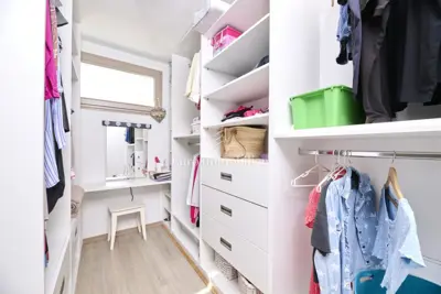Kuća 380 m², Umag - bazen i miran dio grada - 15