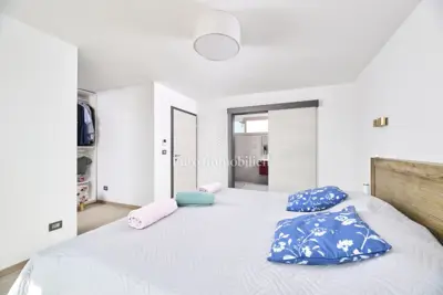 Kuća 380 m², Umag - bazen i miran dio grada - 14