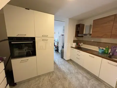 Stan 66 m², Novi Vinodolski - 3 spavaće sobe, terasa - 8