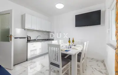 House 220 m², Medulin - quiet location near the sea - 9