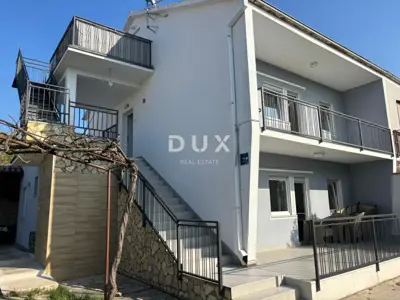 House 220 m², Medulin - quiet location near the sea - 16