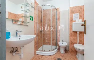 House 220 m², Medulin - quiet location near the sea - 8