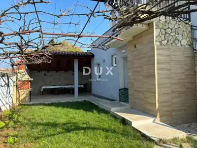 House 220 m², Medulin - quiet location near the sea - 13