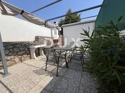 CRIKVENICA - Dvije kuće s garažom u blizini centra - 9