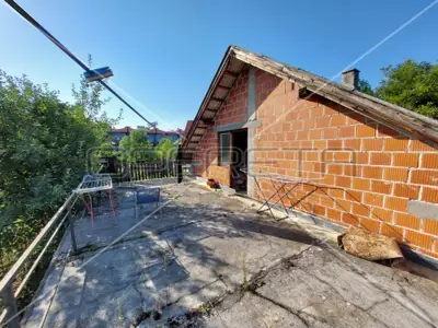 Kuća 200 m², Slunj centar - pogled na Slunjčicu - 9