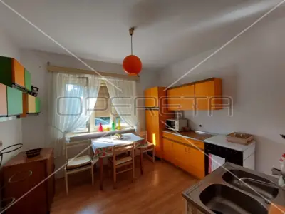 Kuća 200 m², Slunj centar - pogled na Slunjčicu - 4