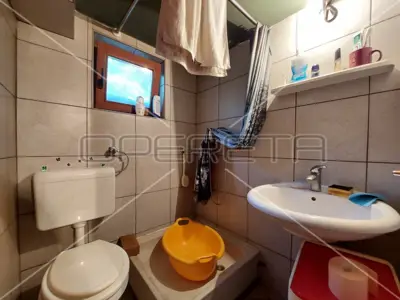 Kuća 200 m², Slunj centar - pogled na Slunjčicu - 6