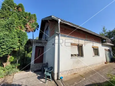 Kuća 200 m², Slunj centar - pogled na Slunjčicu