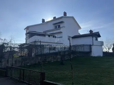 VIŠKOVO, detached house with commercial space, 2 garages - 2