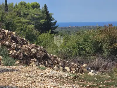 Građevinsko zemljište 1.041 m², Poreč - pogled na more