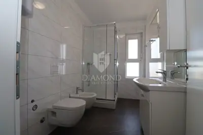 Stan 2. kat, Fažana - 2 spavaće sobe i terasa 10 m² - 12