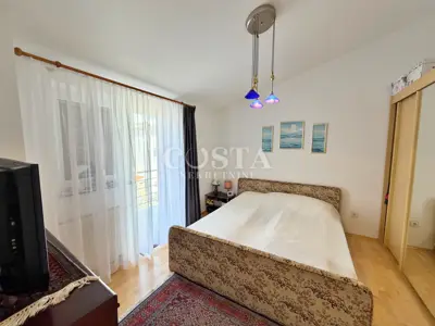 Haus 170 m², Ražanac - 3 Schlafzimmer und Meerblick - 21