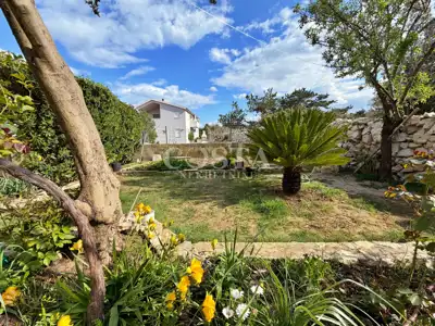 Haus 170 m², Ražanac - 3 Schlafzimmer und Meerblick - 8