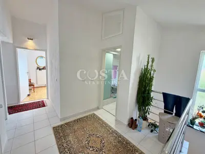 Haus 170 m², Ražanac - 3 Schlafzimmer und Meerblick - 17