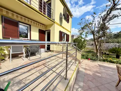 Haus 170 m², Ražanac - 3 Schlafzimmer und Meerblick - 2