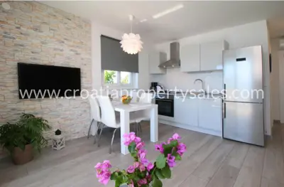 Haus 475 m², Rogoznica, erste Reihe zum Meer - 4