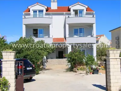 Haus 475 m², Rogoznica, erste Reihe zum Meer - 7