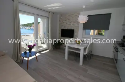 Haus 475 m², Rogoznica, erste Reihe zum Meer - 9