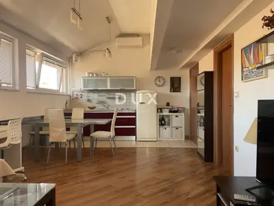 Stan 37,5 m², Pula, Centar, Istarska - blizina Arene