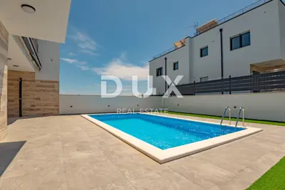 Villa 140 m², Vodice - Dachterrasse und Meerblick - 3